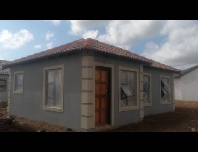 2 BEDROOM HOUSE FOR SALE IN THE ORCHARDS